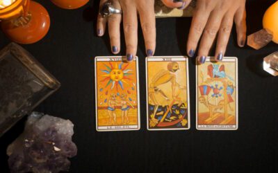 Transform Your Tarot Hobby into a Lucrative Online Business!